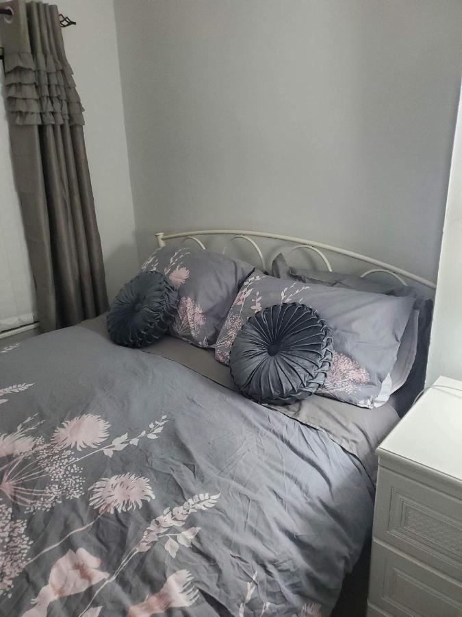 Minimum Stay Two Nights Larne Exteriör bild